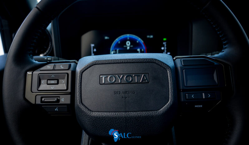 
								Toyota Land Cruiser 250 Prado 4WD Bicolore full									
