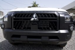 
										Mitsubishi L200 Triton Double Cabine 4WD full									