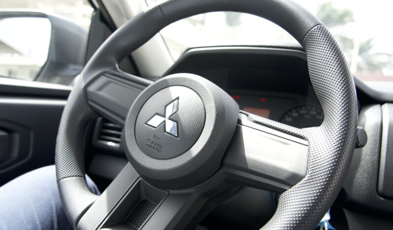 
								Mitsubishi L200 Triton Double Cabine 4WD full									